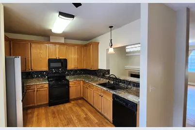 2325 Twilight Drive #2325, Aurora, IL 60503 - Photo 2