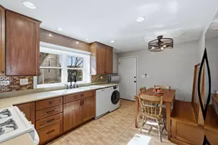 4101 N Keeler Ave, Chicago, IL 60641 - Photo 2