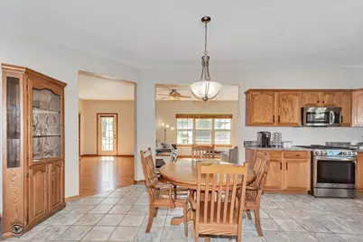 8057 W Duane Drive, Frankfort, IL 60423 - Photo 8