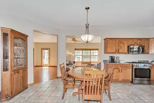 8057 W Duane Dr, Frankfort, IL 60423 - Photo 8