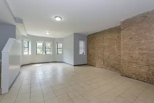 6911 S Paxton Ave, Chicago, IL 60649 - Photo 2