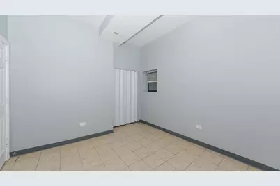 6911 S Paxton Avenue #G, Chicago, IL 60649 - Photo 8