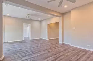 1327 E 52nd St, Chicago, IL 60615 - Photo 8