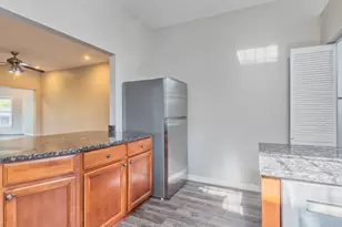 1327 E 52nd St, Chicago, IL 60615 - Photo 20
