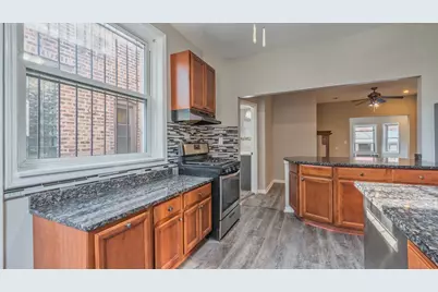 1327 E 52nd Street #302, Chicago, IL 60615 - Photo 18
