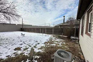 7600 S Ferdinand Ave, Bridgeview, IL 60455 - Photo 20