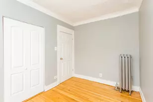 6959 S Paxton Ave, Chicago, IL 60649 - Photo 6