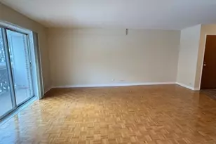 5240 Galitz St, Skokie, IL 60077 - Photo 4