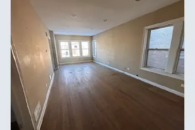 1640 N Laramie Avenue, Chicago, IL 60639 - Photo 4