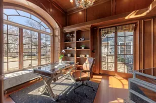 411 W Jefferson Ave, Naperville, IL 60540 - Photo 4