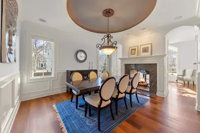 411 W Jefferson Avenue, Naperville, IL 60540 - Photo 8