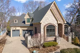 411 W Jefferson Ave, Naperville, IL 60540 - Photo 52