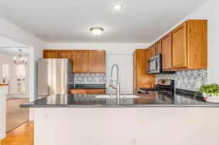 909 W Northwind Dr, Sandwich, IL 60548 - Photo 12