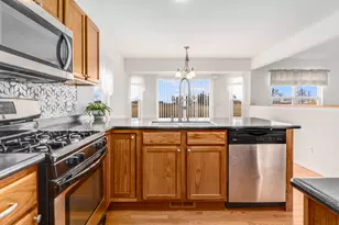 909 W Northwind Dr, Sandwich, IL 60548 - Photo 10