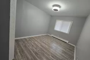 10389 Dearlove Rd, Glenview, IL 60625 - Photo 8