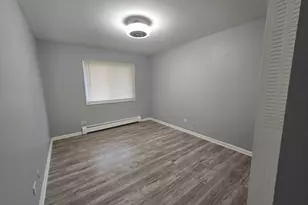 10389 Dearlove Rd, Glenview, IL 60625 - Photo 10