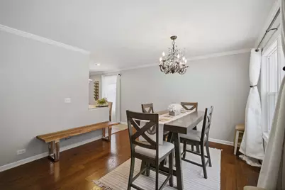 289 Navajo Trail, Buffalo Grove, IL 60089 - Photo 8