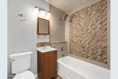 27 Hawthorne Lane, Streamwood, IL 60107 - Photo 14