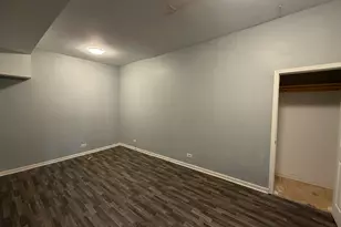 10901 S Michigan Ave, Chicago, IL 60628 - Photo 10