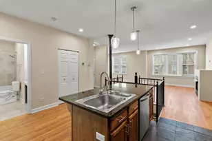 3105 W George St, Chicago, IL 60618 - Photo 8