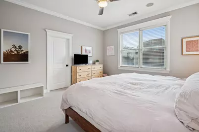 3248 N Kenmore Avenue #3, Chicago, IL 60657 - Photo 18