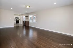 447 S Elmhurst Rd, Mount Prospect, IL 60056 - Photo 4