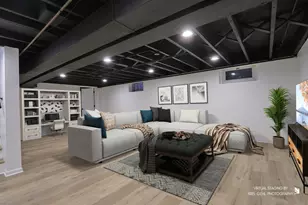 447 S Elmhurst Rd, Mount Prospect, IL 60056 - Photo 16