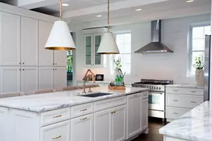 217 E Hillside Ave, Barrington, IL 60010 - Photo 2