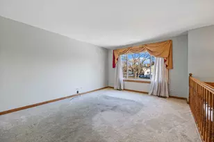 5S710 Steeple Run Dr, Naperville, IL 60540 - Photo 2