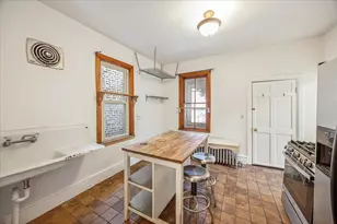 2321 W 18th Pl, Chicago, IL 60608 - Photo 10