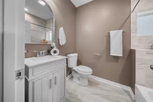 1232 S 51st Ave, Cicero, IL 60804 - Photo 14