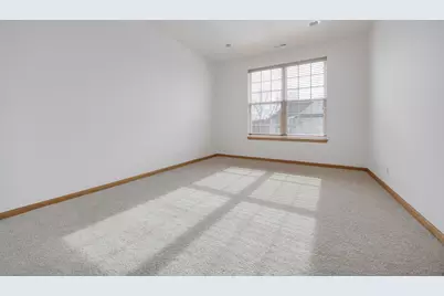 1385 Scarboro Road #204, Schaumburg, IL 60193 - Photo 12