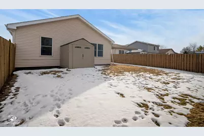 107 Eastern Illinois Street, Saint Anne, IL 60964 - Photo 20