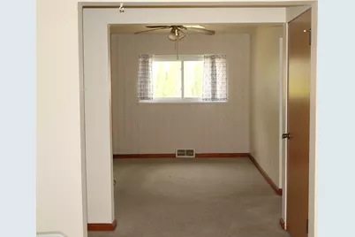 424 W Bluff Street, Streator, IL 61364 - Photo 6