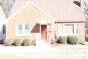 424 W Bluff St, Streator, IL 61364 - Photo 2