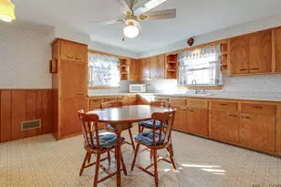 210 S Wa Pella Ave, Mount Prospect, IL 60056 - Photo 10