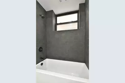 5733 N Winthrop Avenue #Penthouse, Chicago, IL 60660 - Photo 10