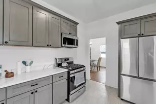 2343 Ridgeland Ave, Berwyn, IL 60402 - Photo 12