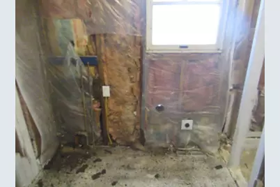 113 N Spring Street, Franklin Grove, IL 61031 - Photo 6