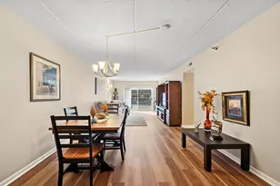 7041 W Touhy Ave, Niles, IL 60714 - Photo 4