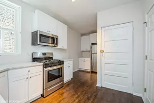 4045 W Nelson St, Chicago, IL 60641 - Photo 18