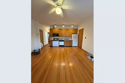 628 W Patterson Avenue #3E, Chicago, IL 60613 - Photo 2