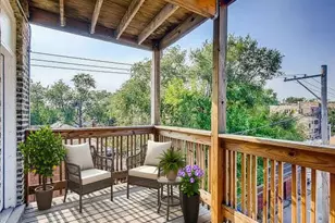 2306 W Jarvis Ave, Chicago, IL 60645 - Photo 16