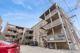 2306 W Jarvis Ave, Chicago, IL 60645 - Photo 16