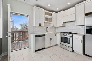 2306 W Jarvis Ave, Chicago, IL 60645 - Photo 14