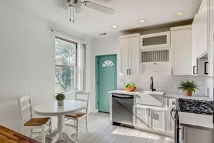 2306 W Jarvis Ave, Chicago, IL 60645 - Photo 12