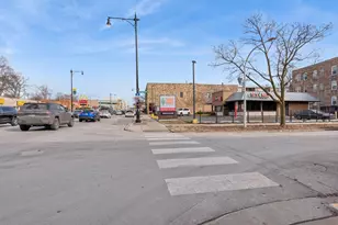 2306 W Jarvis Ave, Chicago, IL 60645 - Photo 18