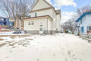1128 Grant Ave, Rockford, IL 61103 - Photo 32