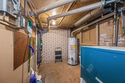 1468 W Foster Avenue, Chicago, IL 60640 - Photo 30