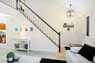 1879 Independence Ct, Gurnee, IL 60031 - Photo 2